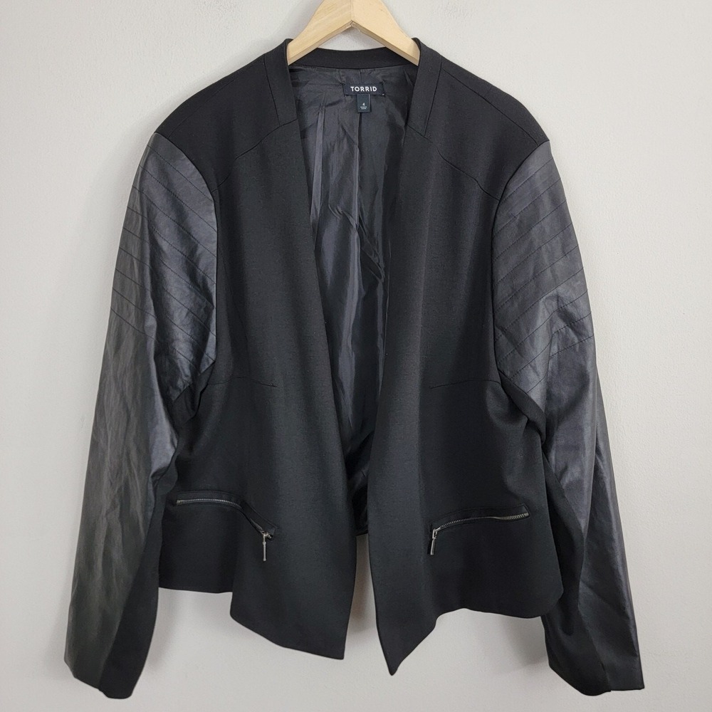 Torrid Open Front Blazer Jacket Womens 4 Black Faux Leather Preppy Moto Pockets